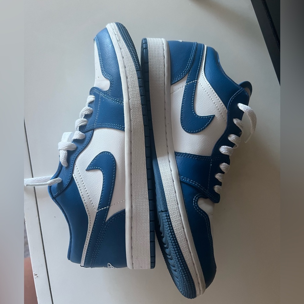 Nike Air Jordan 1 low deep blue marina